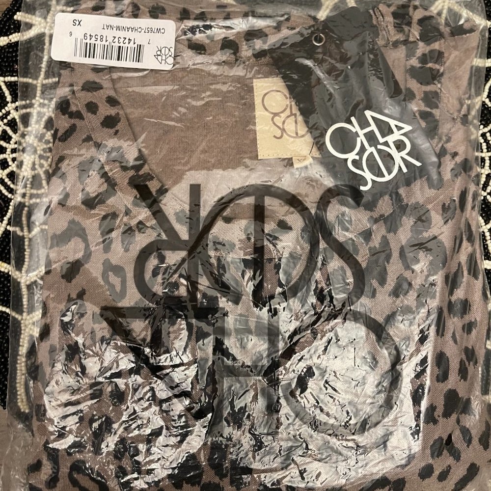 Chaser Leopard Raglan Pullover - Picture 3 of 3